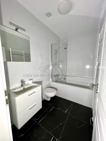 Pronájem bytu 1+kk, Jáchymov, třída Dukelských hrdinů, 25 m2