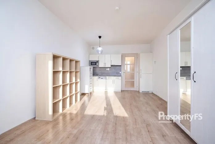Prodej bytu 1+kk, Praha - Vysočany, Freyova, 33 m2