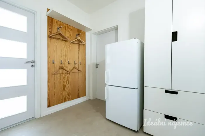 Pronájem bytu 2+kk, Praha - Černý Most, Bryksova, 48 m2