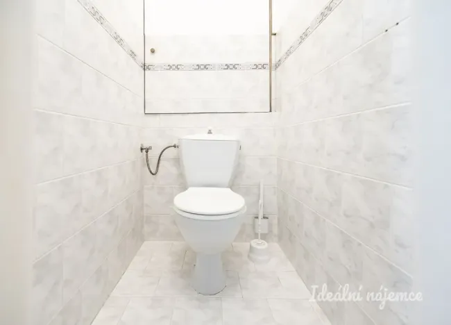 Pronájem bytu 2+kk, Praha - Černý Most, Bryksova, 48 m2