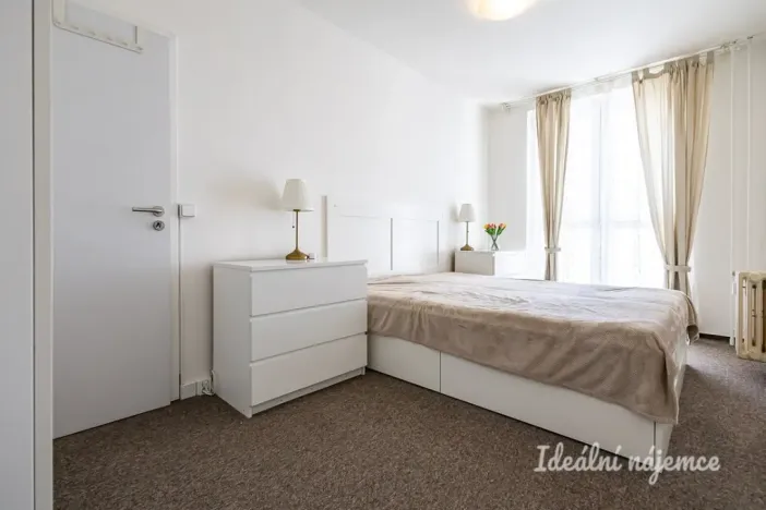 Pronájem bytu 2+kk, Praha - Černý Most, Bryksova, 48 m2