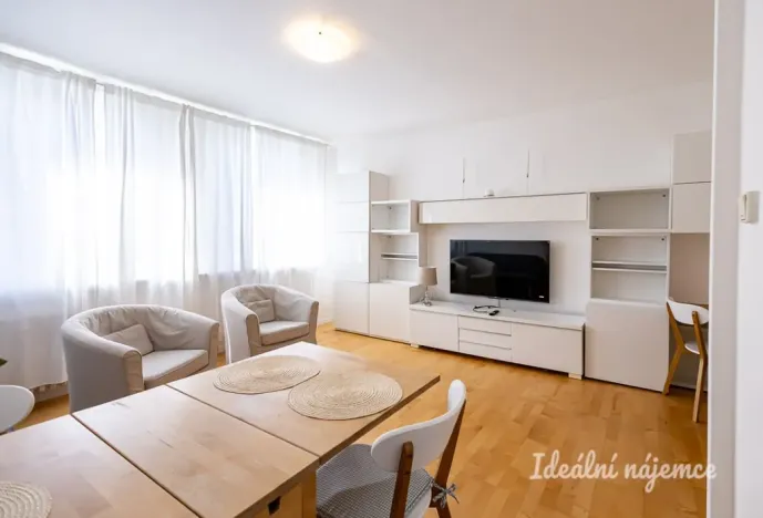 Pronájem bytu 2+kk, Praha - Černý Most, Bryksova, 48 m2
