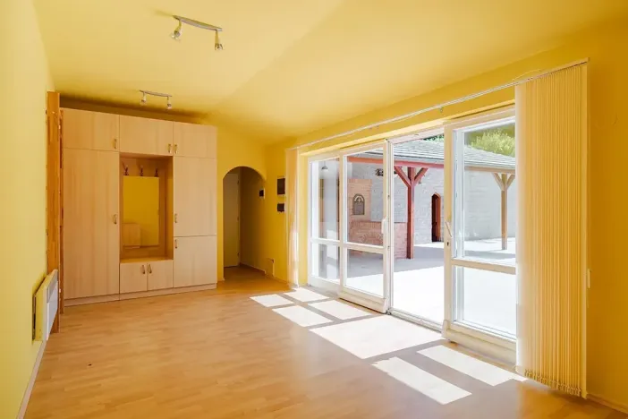 Pronájem rodinného domu, Benátky, 241 m2