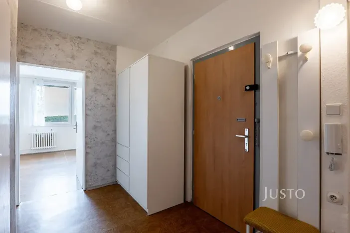 Pronájem bytu 2+kk, Praha - Řepy, Nevanova, 42 m2
