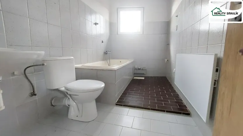 Pronájem bytu 2+kk, Luby, Masarykova, 65 m2