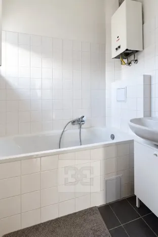 Pronájem bytu 1+1, Praha - Břevnov, Nad Kajetánkou, 33 m2