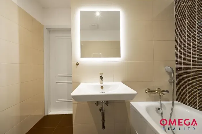 Prodej bytu 2+kk, Praha - Bubeneč, U studánky, 64 m2