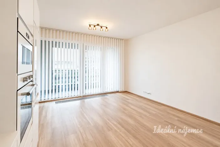 Prodej bytu 2+kk, Praha - Hloubětín, Poděbradská, 53 m2