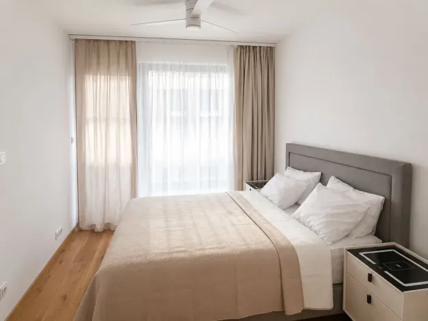 Pronájem bytu 2+kk, Praha - Košíře, Starokošířská, 55 m2