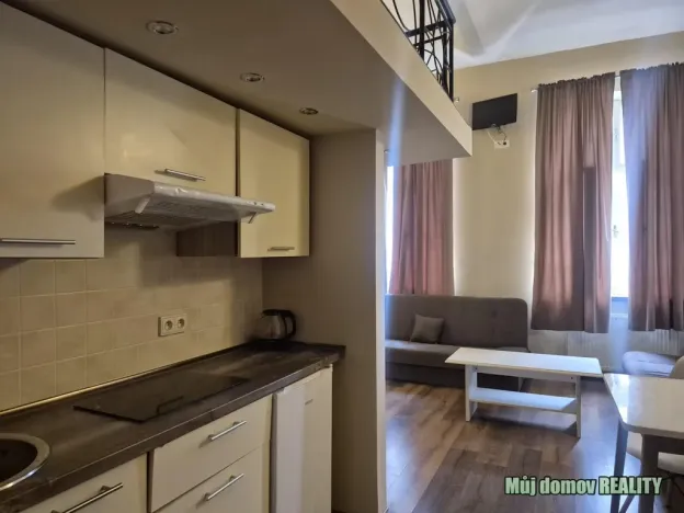 Pronájem činžovního domu, Praha - Karlín, Křižíkova, 650 m2