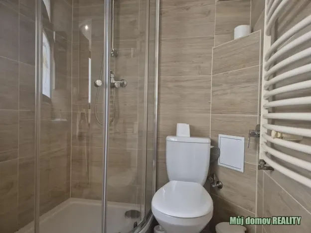 Pronájem činžovního domu, Praha - Karlín, Křižíkova, 650 m2