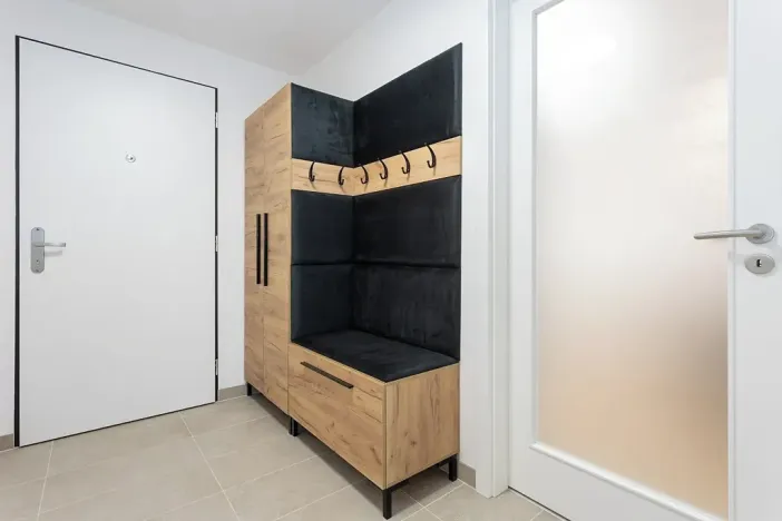 Pronájem bytu 2+kk, Praha, U plynárny, 54 m2
