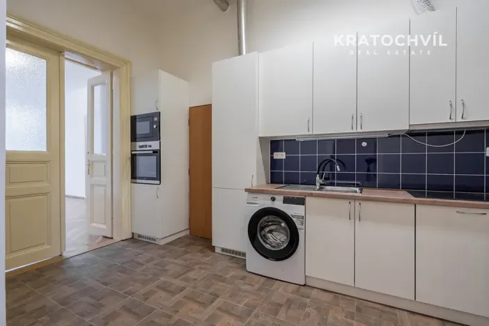Pronájem bytu 3+kk, Praha - Karlín, U nádražní lávky, 101 m2