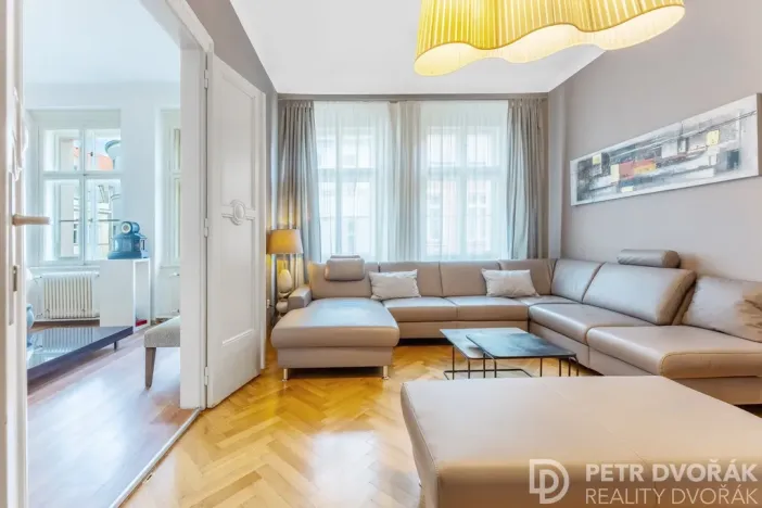 Prodej bytu 3+kk, Praha - Nové Město, Růžová, 74 m2