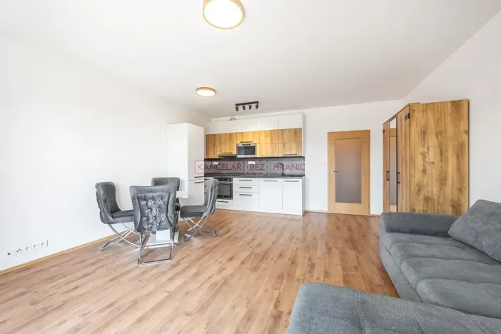 Pronájem bytu 1+kk, Brandýs nad Labem-Stará Boleslav, Táhlá, 45 m2