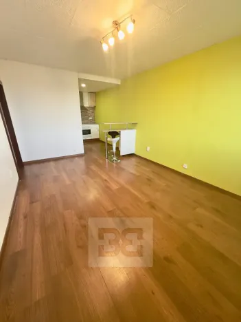 Pronájem bytu 3+kk, Kladno, Vašíčkova, 68 m2