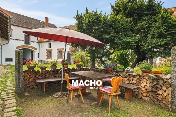Prodej zemědělské usedlosti, Žďár, 181 m2
