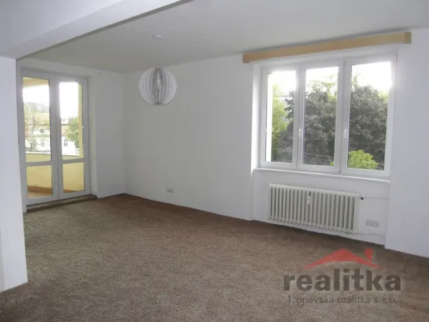 Pronájem bytu 2+1, Opava - Město, Praskova, 80 m2