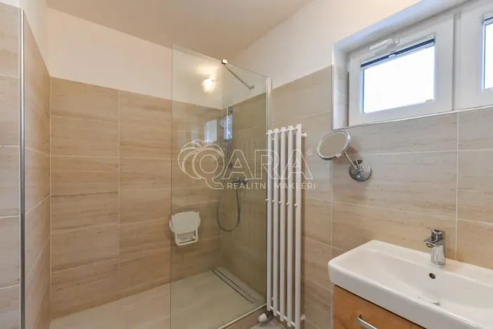 Prodej bytu 3+kk, Nupaky, K Parku, 77 m2