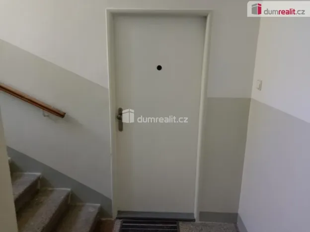 Pronájem bytu 1+1, Karlovy Vary, Na Vyhlídce, 39 m2