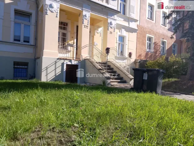 Pronájem bytu 1+1, Karlovy Vary, Na Vyhlídce, 39 m2