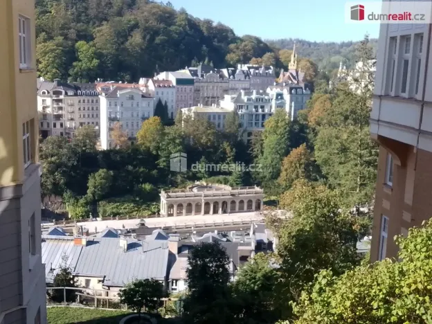 Pronájem bytu 1+1, Karlovy Vary, Na Vyhlídce, 39 m2