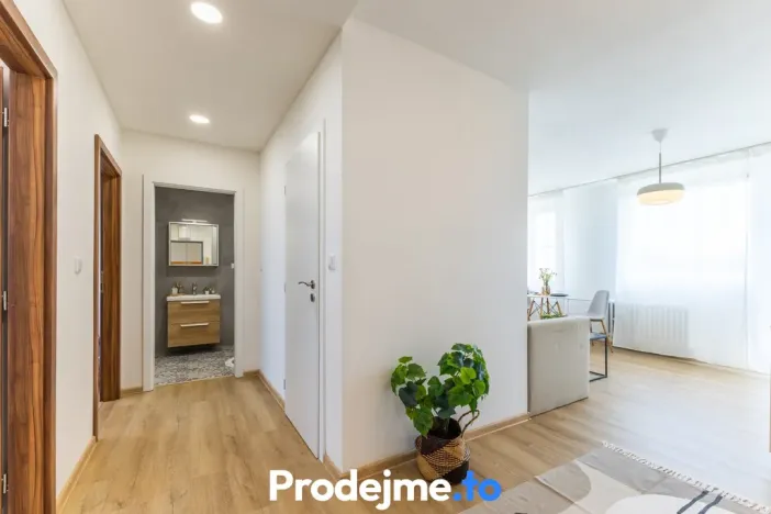 Pronájem bytu 4+kk, Praha - Střížkov, Teplická, 73 m2