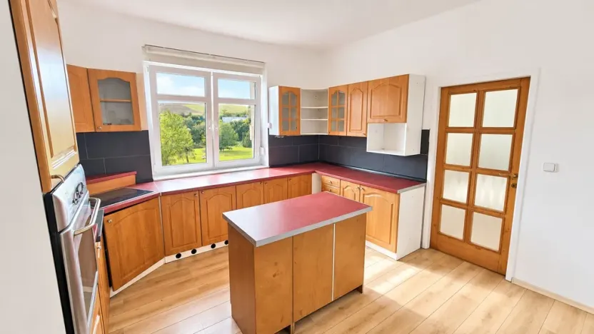 Pronájem bytu 5+1, Králův Dvůr - Zahořany, Jungmannova, 126 m2