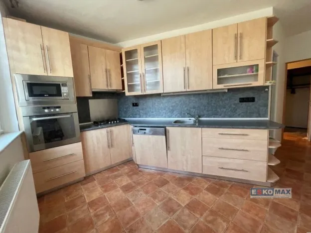 Pronájem bytu 2+1, Břeclav, Jungmannova, 80 m2