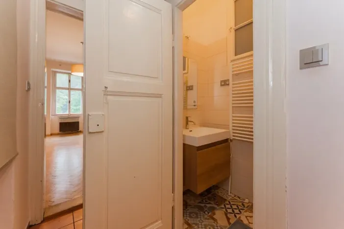 Pronájem bytu 2+kk, Praha - Smíchov, Holečkova, 38 m2