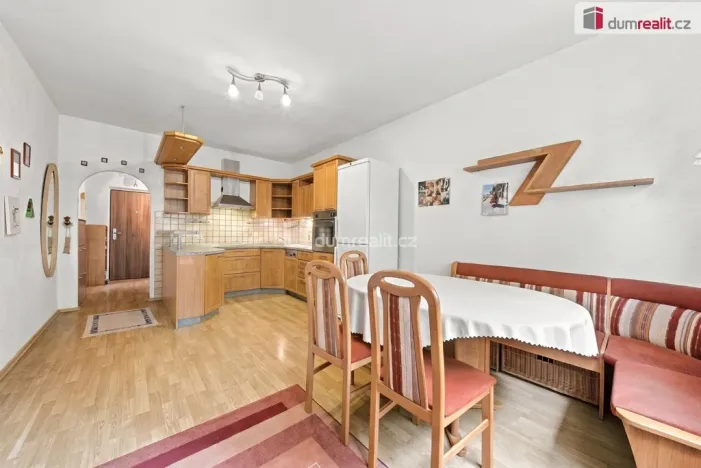 Prodej bytu 2+1, Karlovy Vary - Drahovice, Anglická, 59 m2