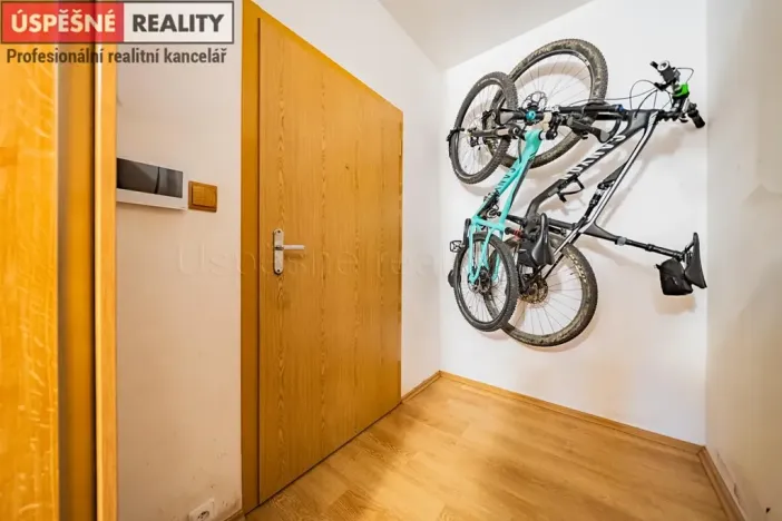 Prodej bytu 3+1, Praha - Hlubočepy, Högerova, 84 m2