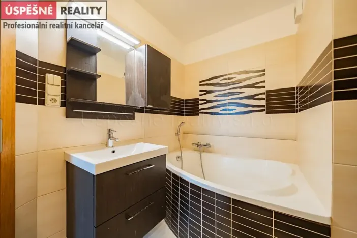 Prodej bytu 3+1, Praha - Hlubočepy, Högerova, 84 m2