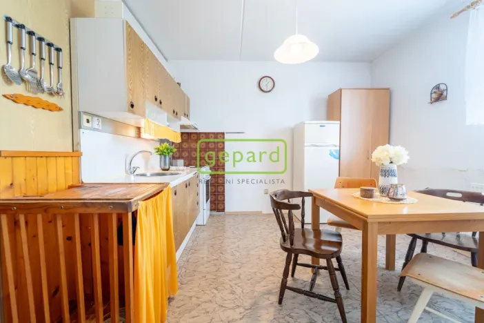 Prodej bytu 3+1, Strakonice - Přední Ptákovice, Povážská, 64 m2