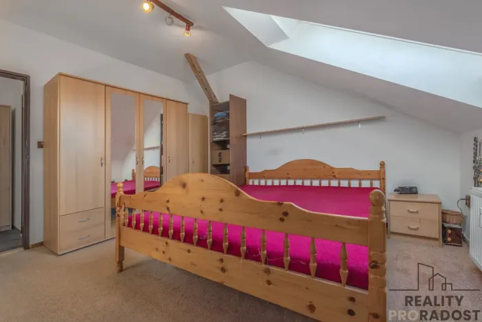 Prodej bytu 2+kk, Ivančice, Tovární, 53 m2