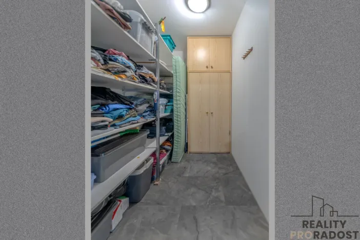 Prodej bytu 2+kk, Ivančice, Tovární, 53 m2