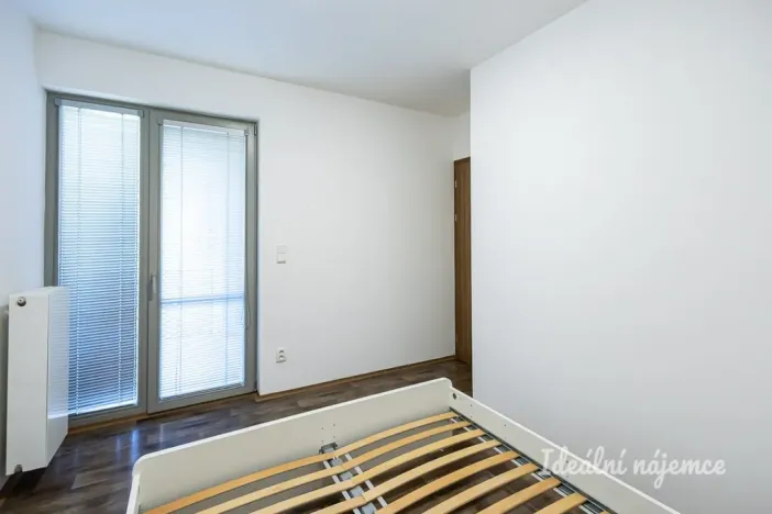 Pronájem bytu 2+kk, Praha - Žižkov, Hartigova, 44 m2