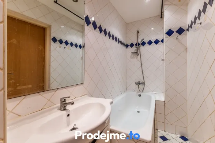 Prodej atypického bytu, Znojmo, 17. listopadu, 77 m2