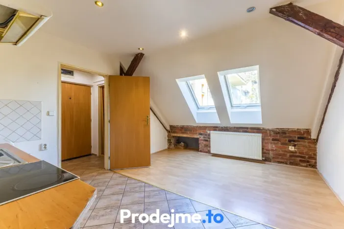 Prodej atypického bytu, Znojmo, 17. listopadu, 77 m2