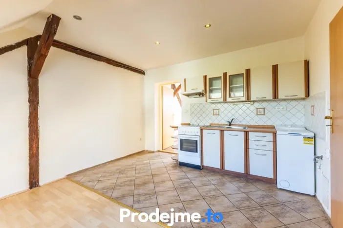 Prodej atypického bytu, Znojmo, 17. listopadu, 77 m2