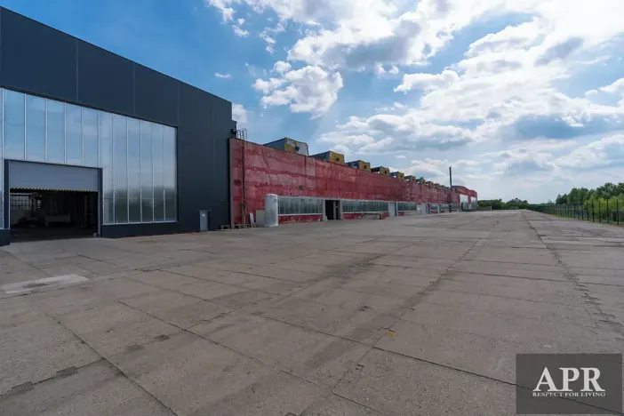 Pronájem skladu, Veselí nad Moravou, 2000 m2