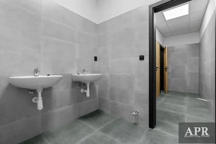 Pronájem skladu, Veselí nad Moravou, 2000 m2
