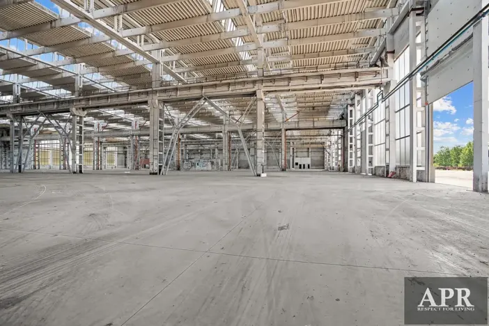Pronájem skladu, Veselí nad Moravou, 2000 m2