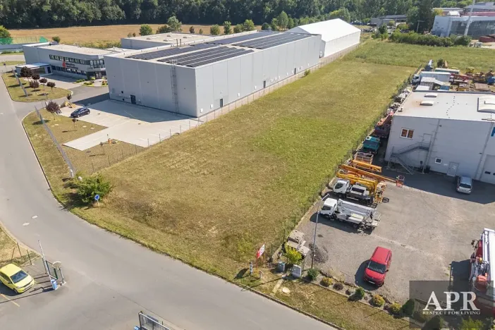 Prodej komerčního pozemku, Nivnice, 3525 m2