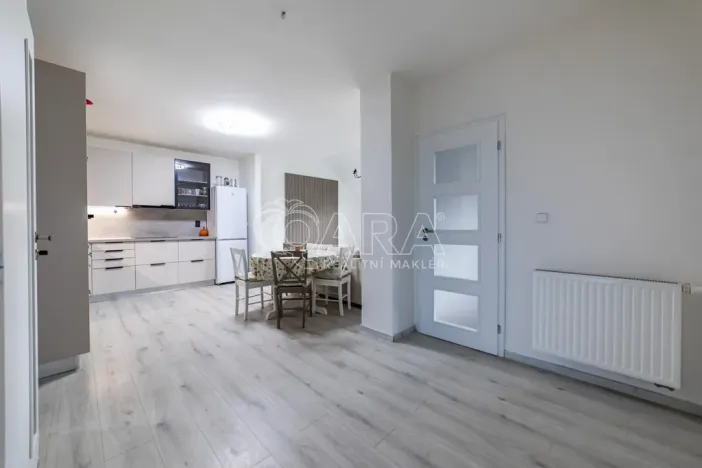 Prodej bytu 5+kk, Holubice, Za Dvorem, 117 m2