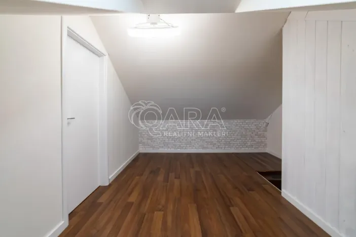 Prodej bytu 5+kk, Holubice, Za Dvorem, 117 m2