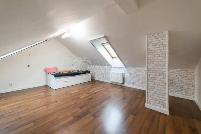 Prodej bytu 5+kk, Holubice, Za Dvorem, 117 m2