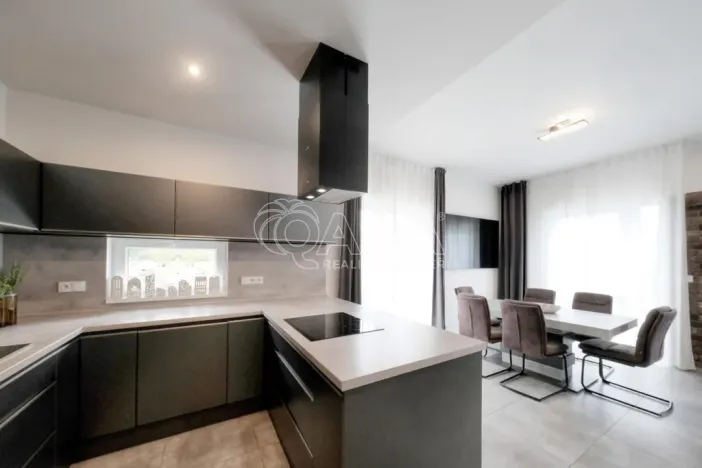 Pronájem rodinného domu, Nelahozeves - Lešany, V Cihelnách, 124 m2