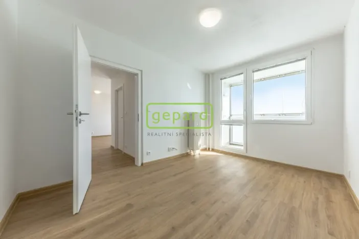 Pronájem bytu 3+kk, Praha, Řešovská, 56 m2