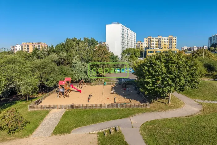 Pronájem bytu 3+kk, Praha, Řešovská, 56 m2